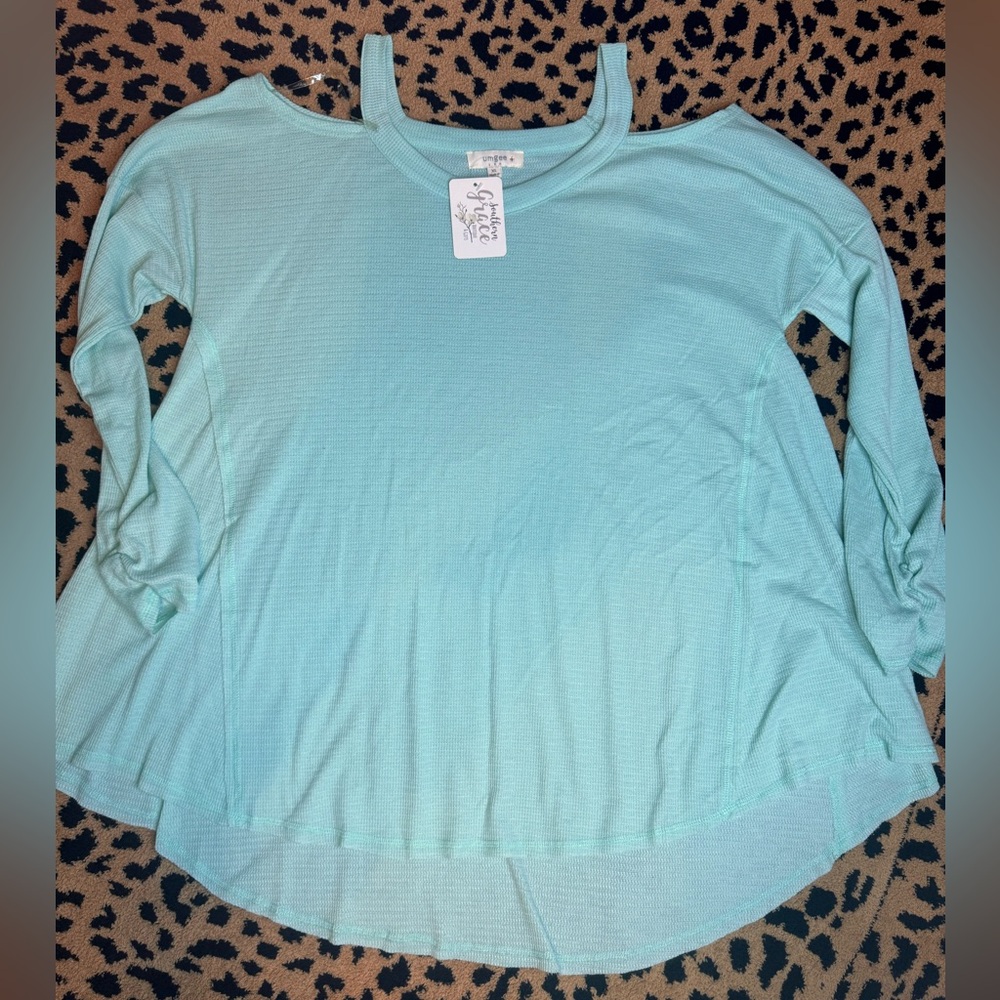 NWT Women’s Umgee+ Top